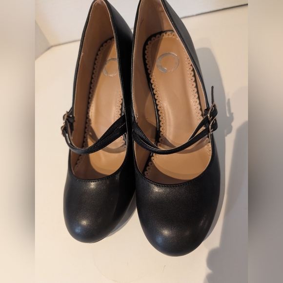 Journee Collection Black Mary Jane Heels Sz.8 "WINDY" - Picture 10 of 13